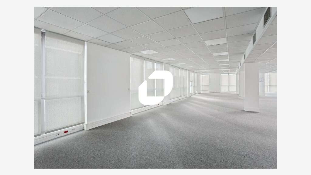 A louer Bureaux 583m² Montreuil