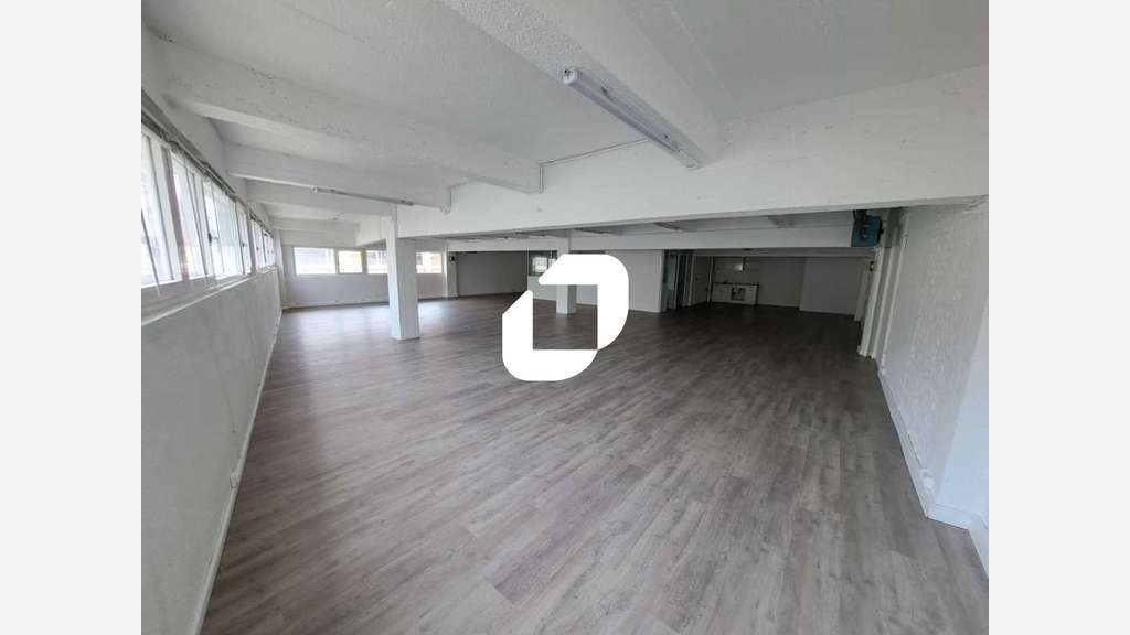 A louer Bureaux 559m² Montreuil