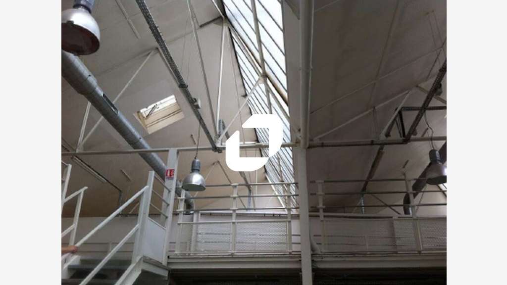 A louer Bureaux 756m² Montreuil