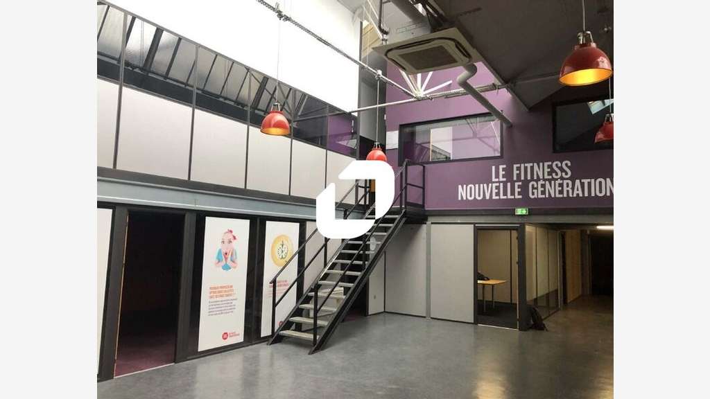 A louer Bureaux 756m² Montreuil