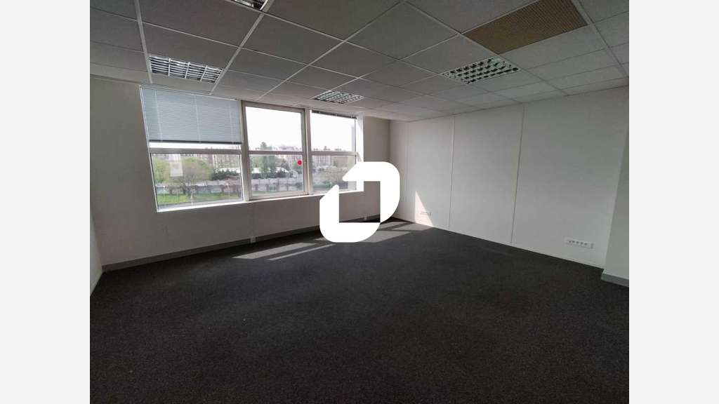 A louer Bureaux 3396m² Montreuil