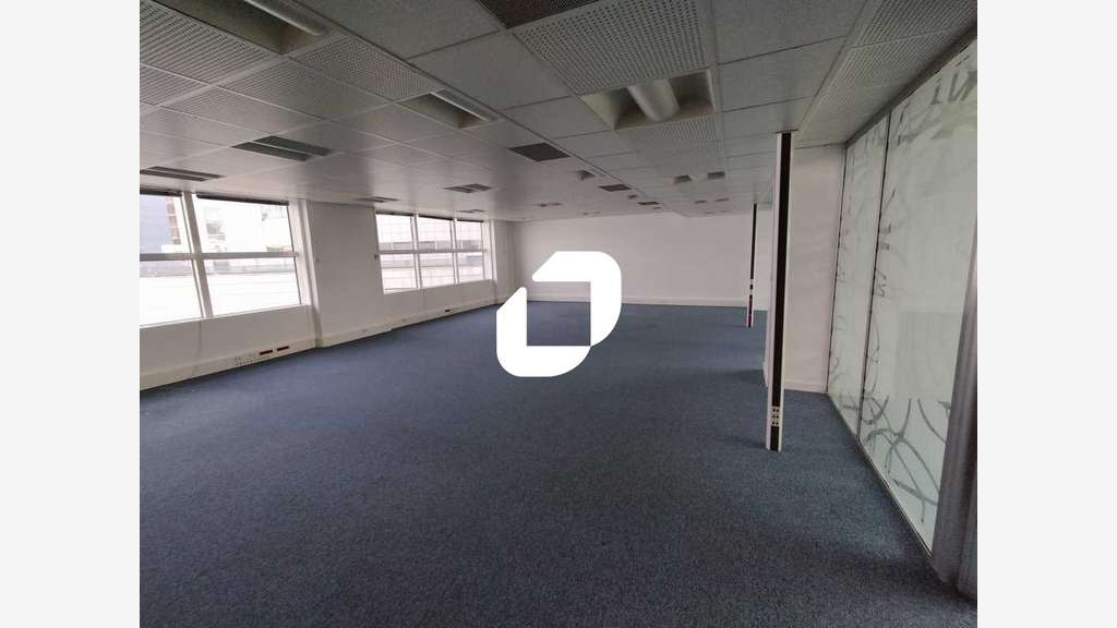 A louer Bureaux 3396m² Montreuil