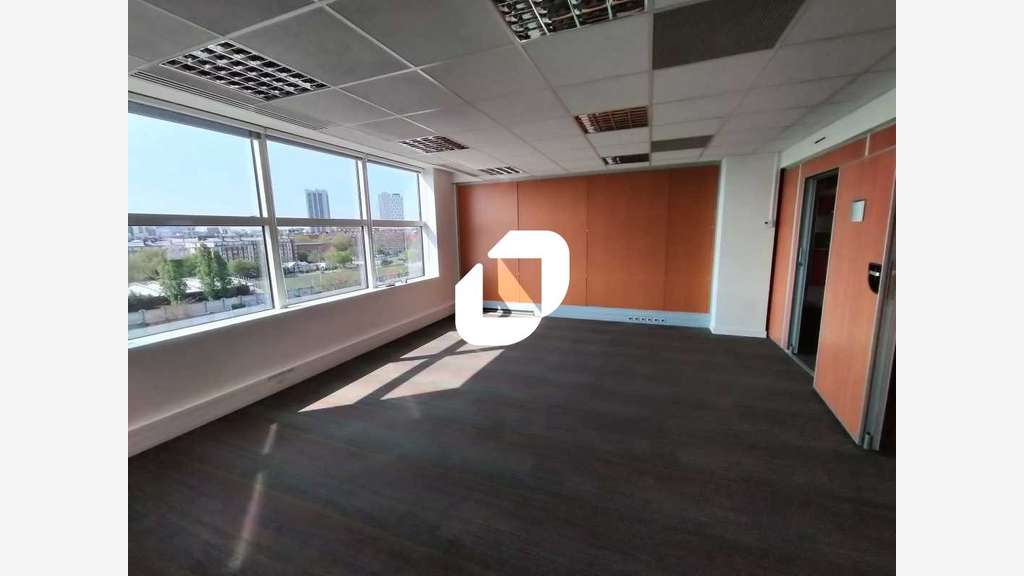 A louer Bureaux 3396m² Montreuil