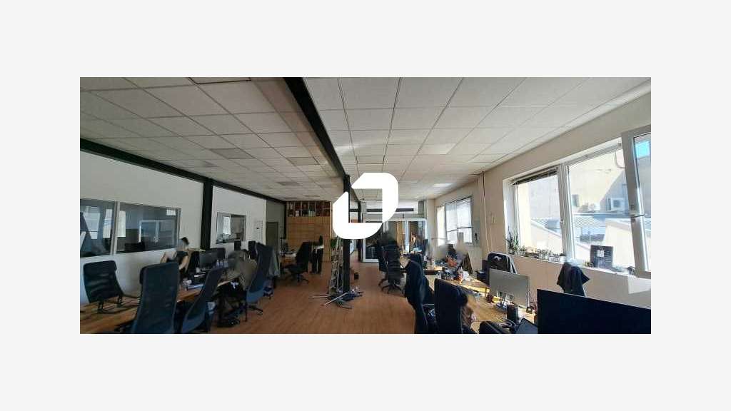 A louer Bureaux 260m² Montreuil