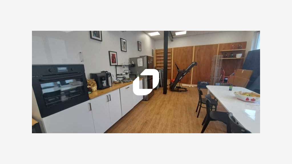 A louer Bureaux 260m² Montreuil