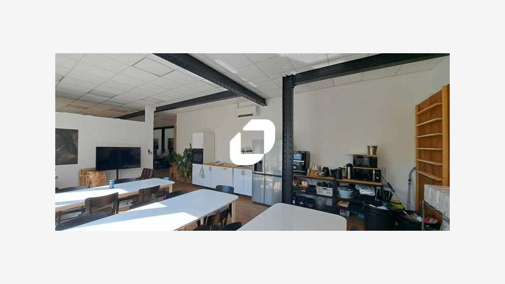 A louer Bureaux 260m² Montreuil