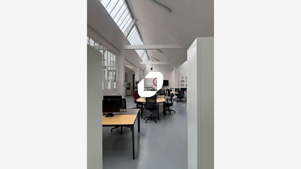 A louer Bureaux 360m² Montreuil