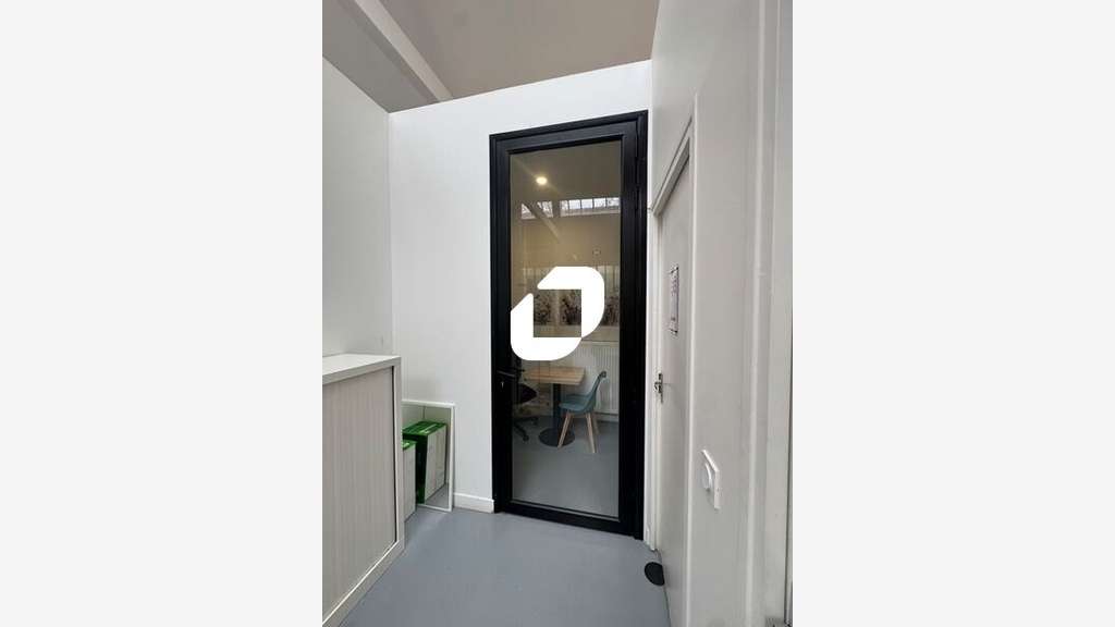 A louer Bureaux 360m² Montreuil