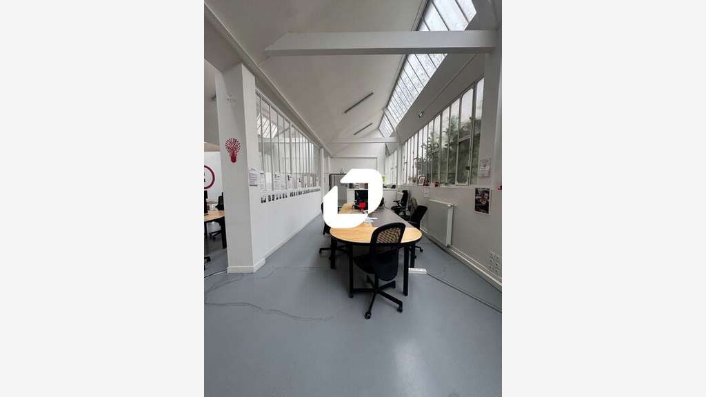 A louer Bureaux 360m² Montreuil