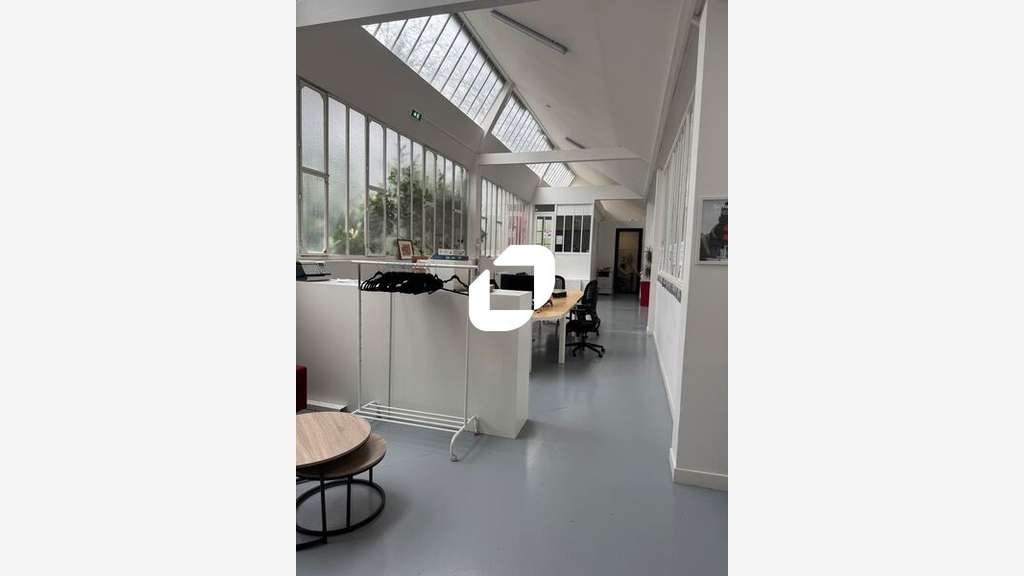 A louer Bureaux 360m² Montreuil