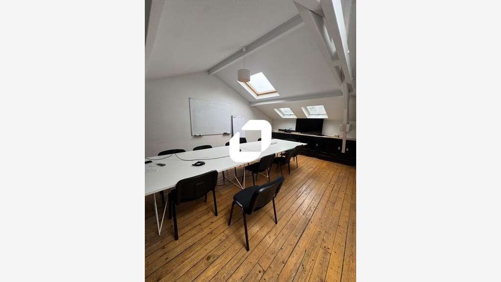 A louer Bureaux 300m² Montreuil