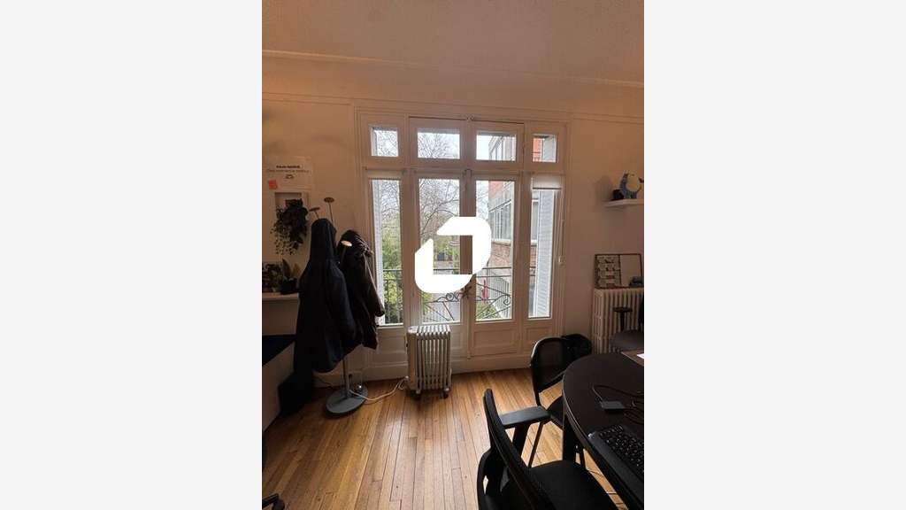 A louer Bureaux 300m² Montreuil