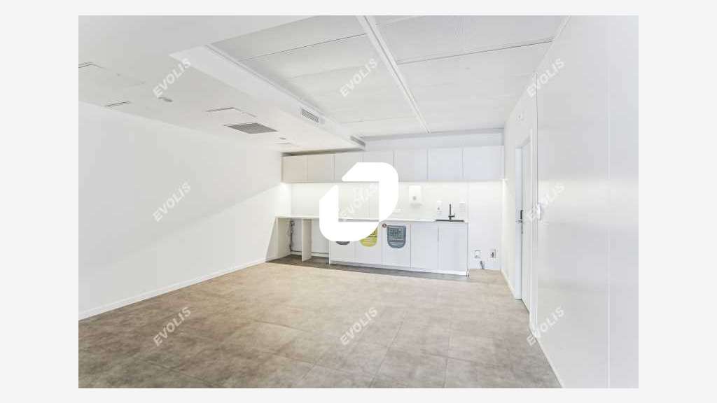 A louer Bureaux 866m² Montreuil