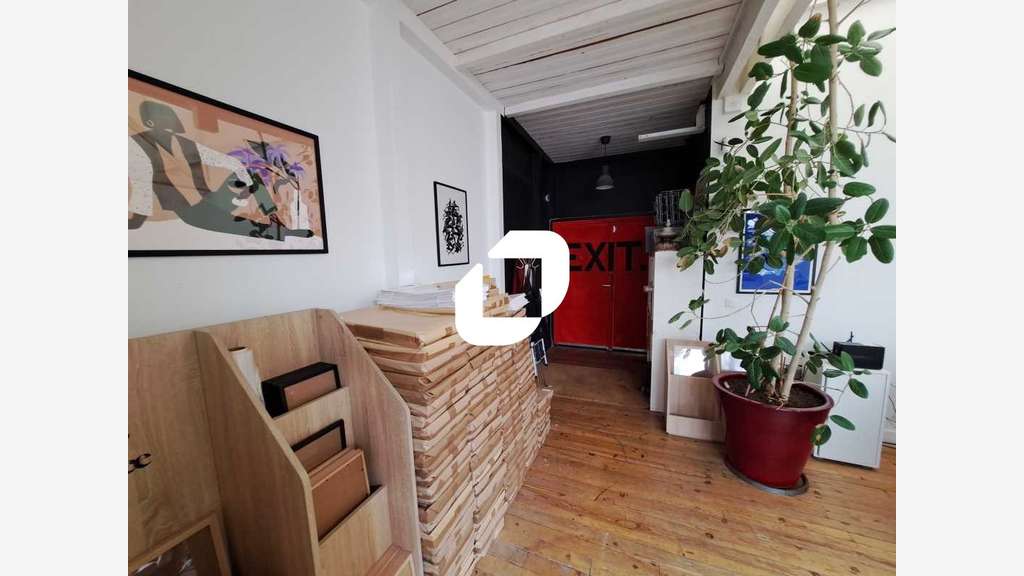 A louer Bureaux 92m² Montreuil