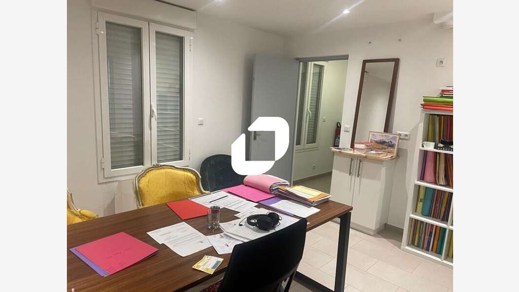 A louer Bureaux 108m² Montreuil