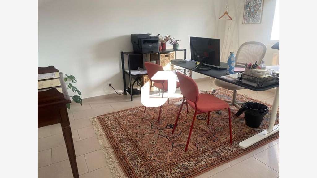 A louer Bureaux 108m² Montreuil
