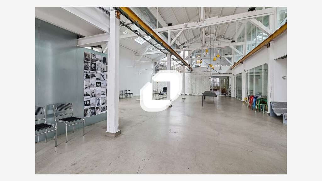 A louer Bureaux 663m² Montreuil