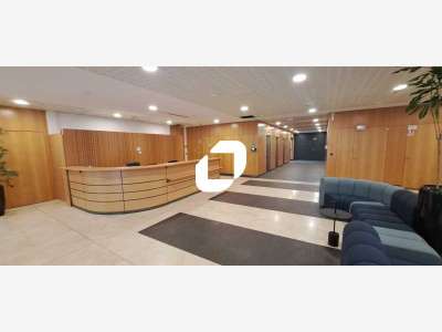 A louer Bureaux 2565m² Montreuil