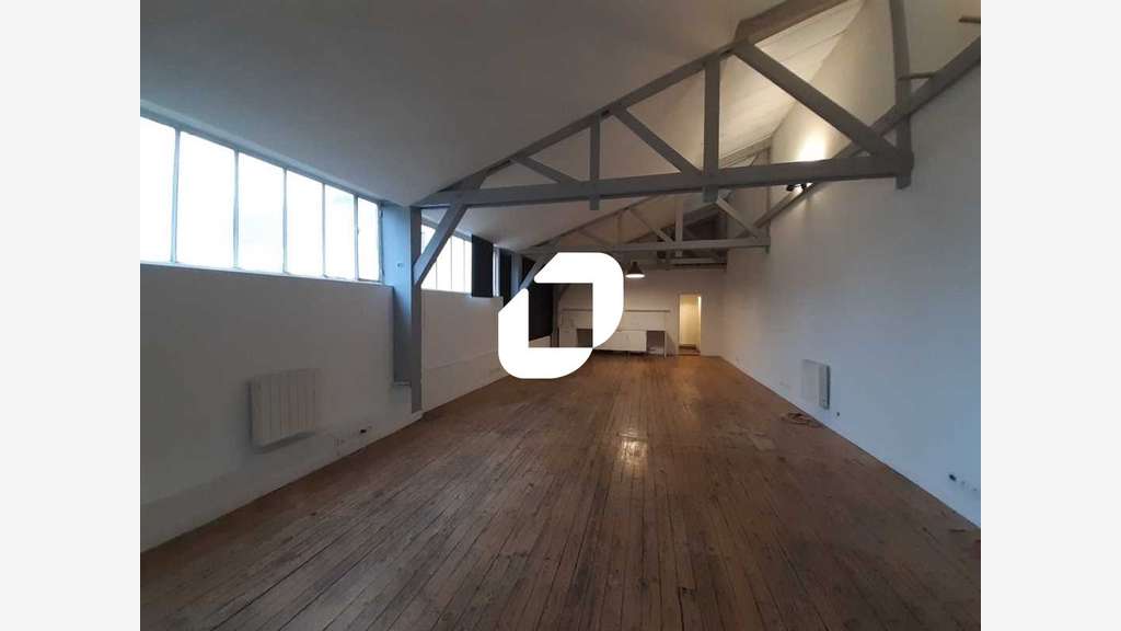 A louer Bureaux 84m² Montreuil