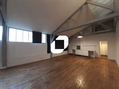 A louer Bureaux 84m² Montreuil
