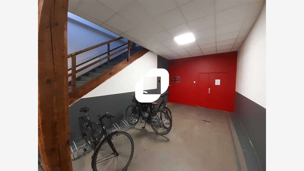 A louer Bureaux 84m² Montreuil