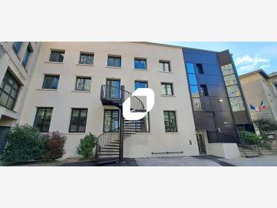 A louer Bureaux 710m² Montreuil