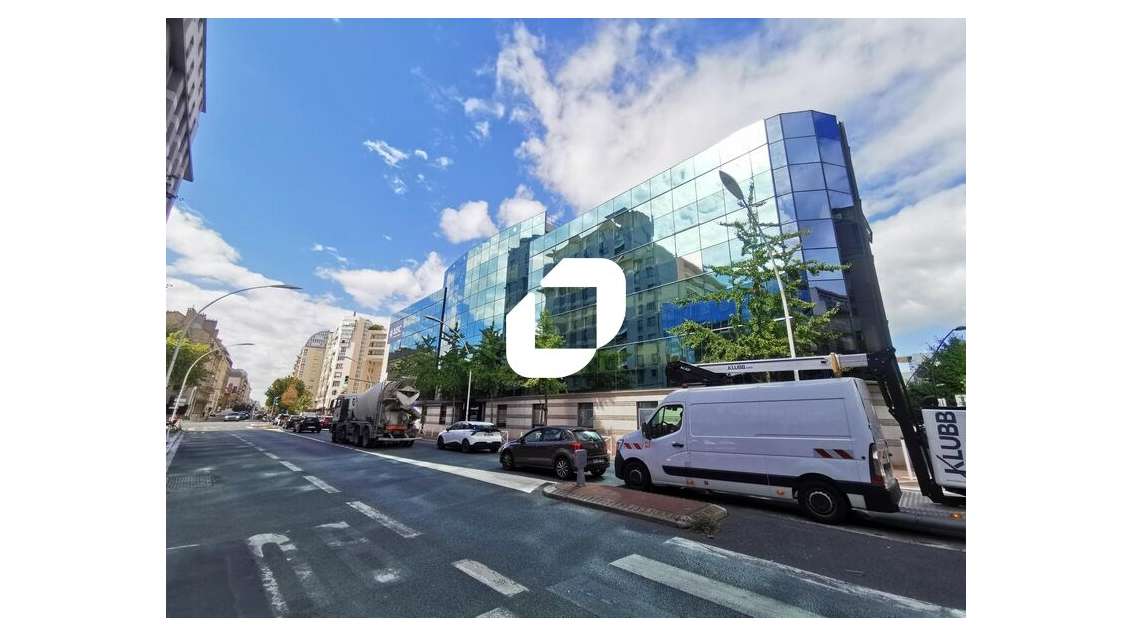 A louer Bureaux 784m² Montrouge