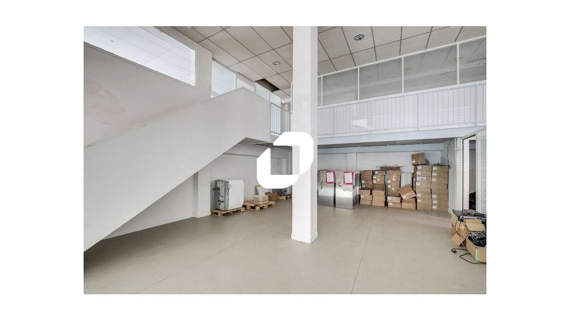A louer Bureaux 268m² Montrouge