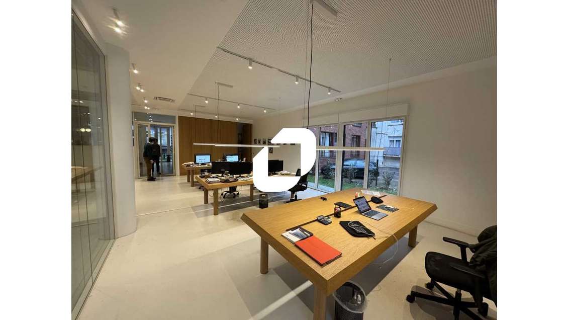 A louer Bureaux 182m² Montrouge