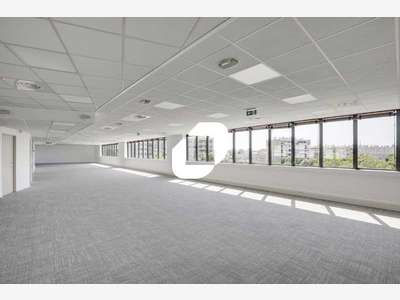 A louer Bureaux 777m² Montrouge