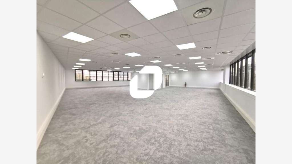 A louer Bureaux 777m² Montrouge