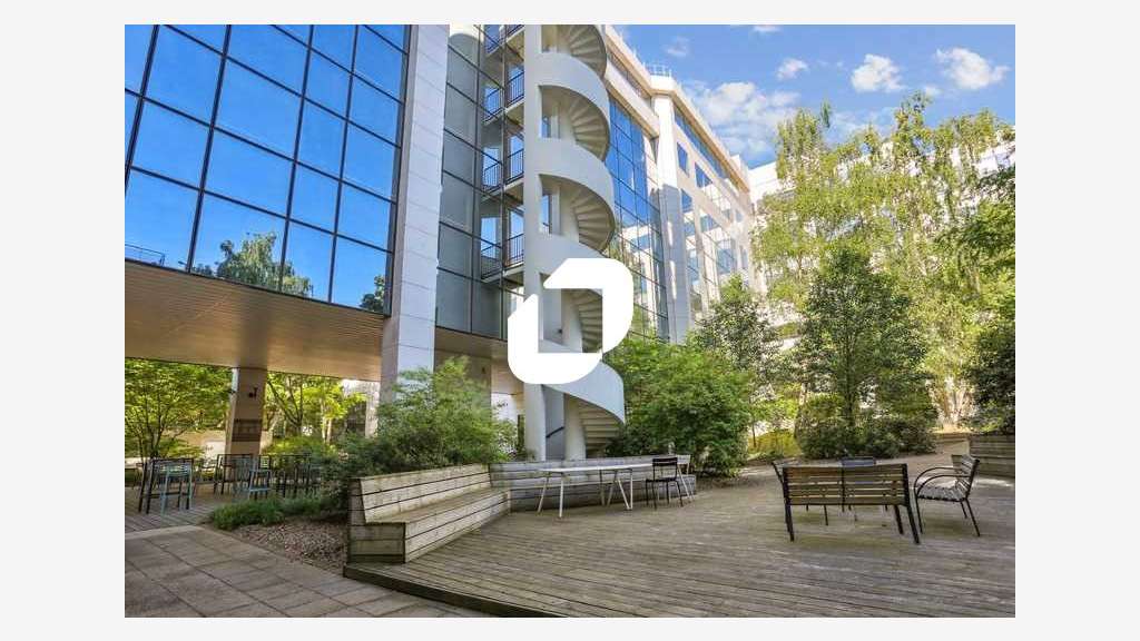 A louer Bureaux 16229m² Montrouge