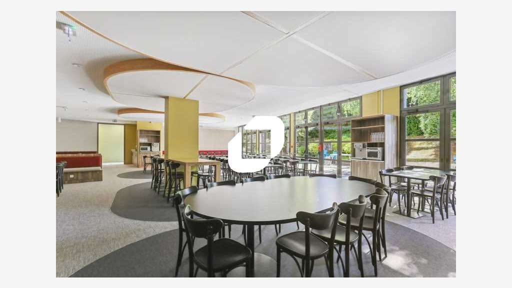 A louer Bureaux 16229m² Montrouge