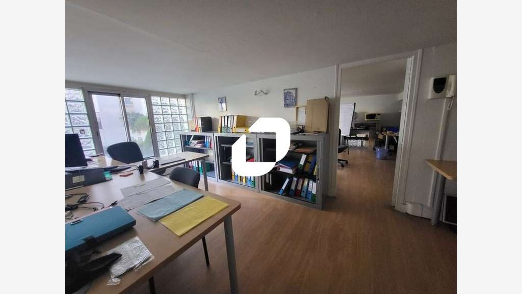 A louer Bureaux 292m² Montrouge