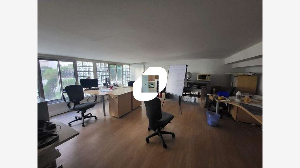 A louer Bureaux 292m² Montrouge