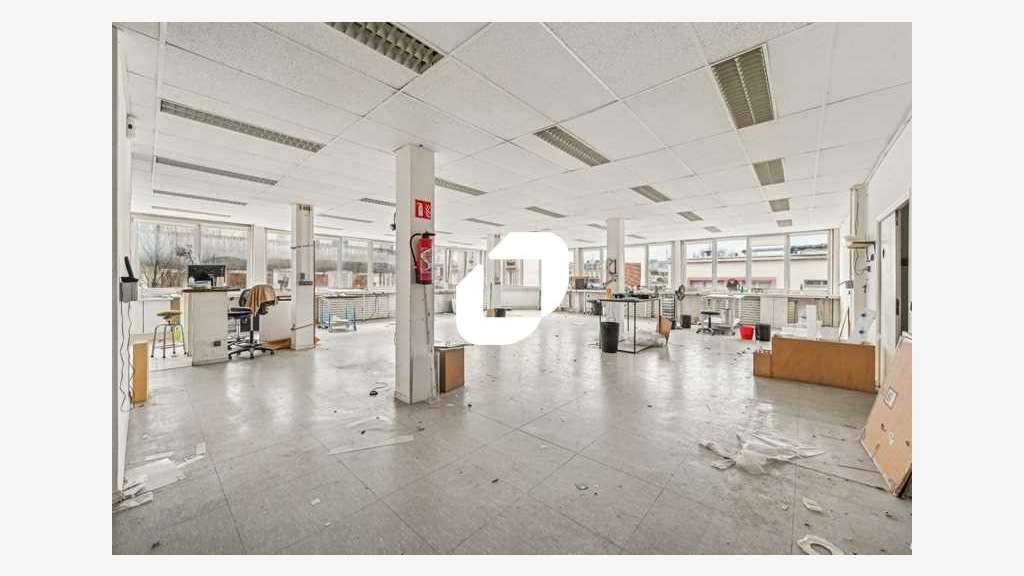 A louer Bureaux 478m² Montrouge