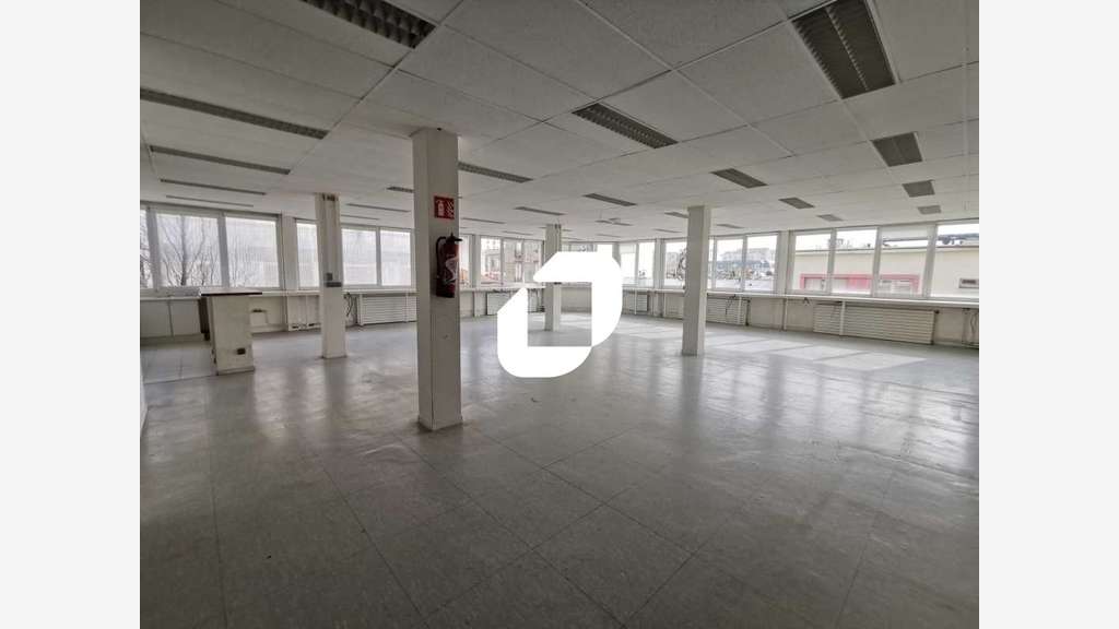 A louer Bureaux 478m² Montrouge