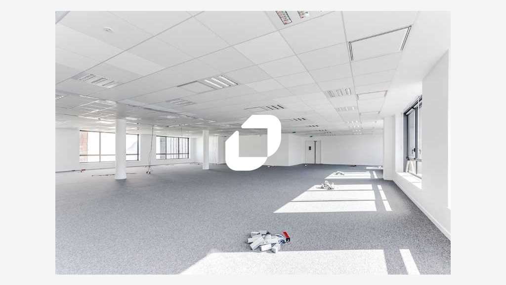 A louer Bureaux 1325m² Montrouge