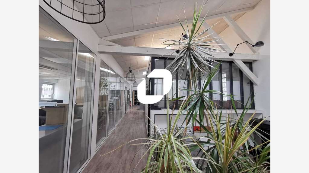 A louer Bureaux 772m² Montrouge