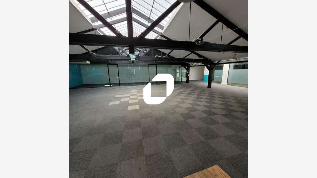 A louer Bureaux 1425m² Montrouge