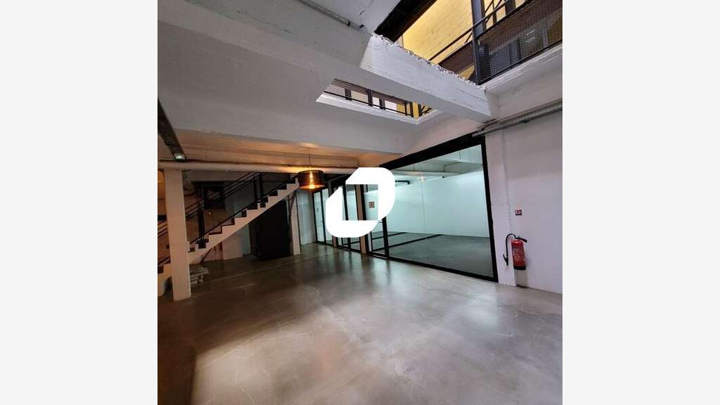 A louer Bureaux 1425m² Montrouge