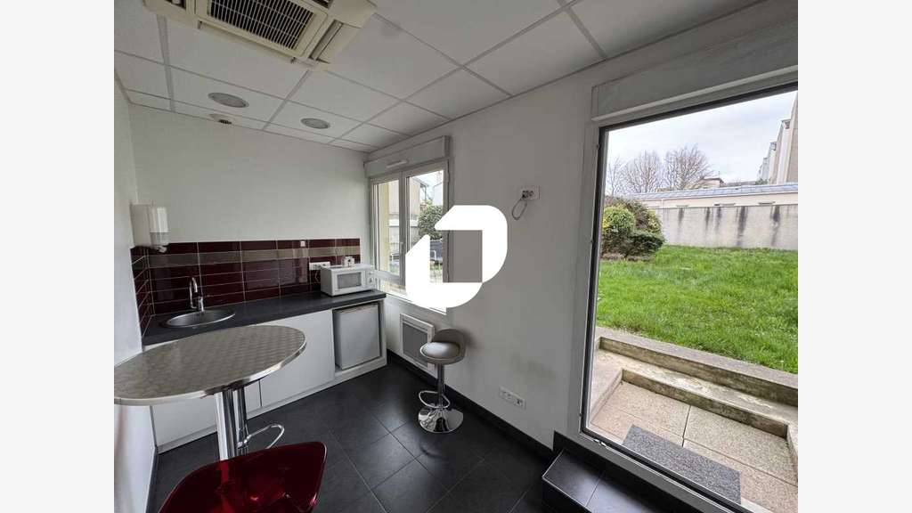 A louer Bureaux 170m² Montrouge