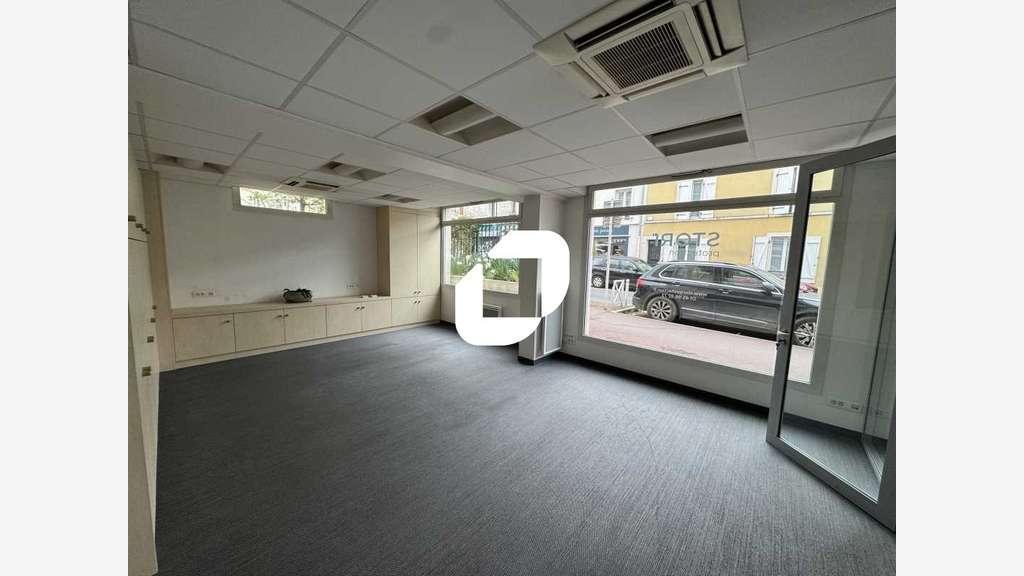 A louer Bureaux 170m² Montrouge