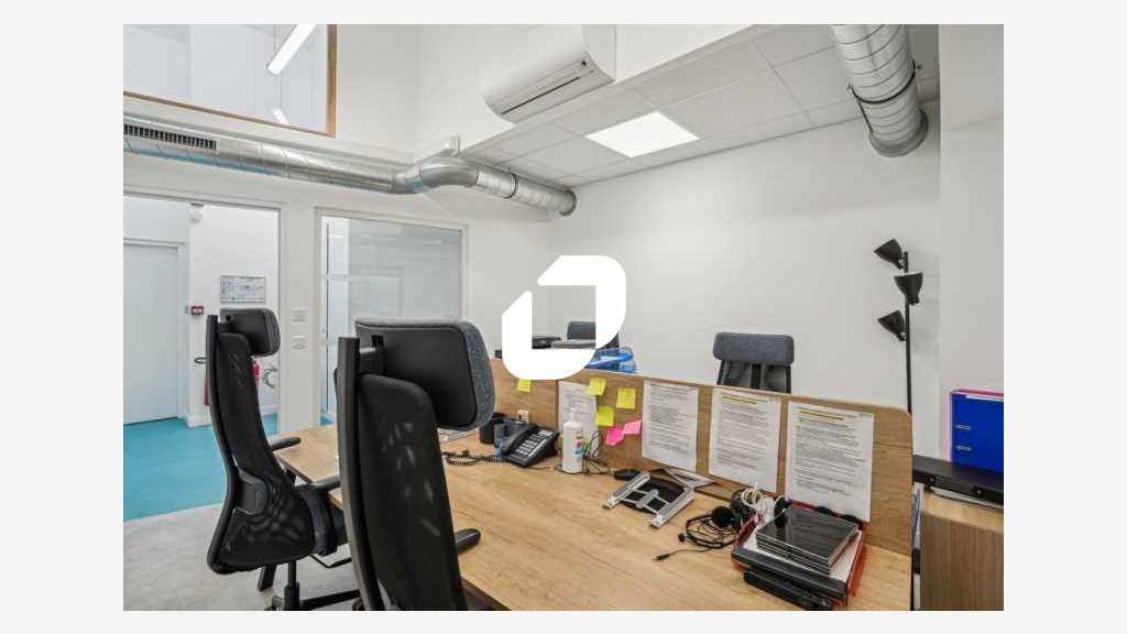 A louer Bureaux 169m² Montrouge