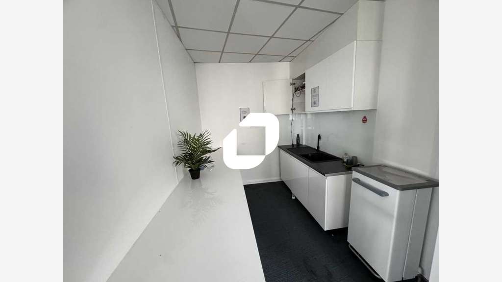 A louer Bureaux 145m² Montrouge