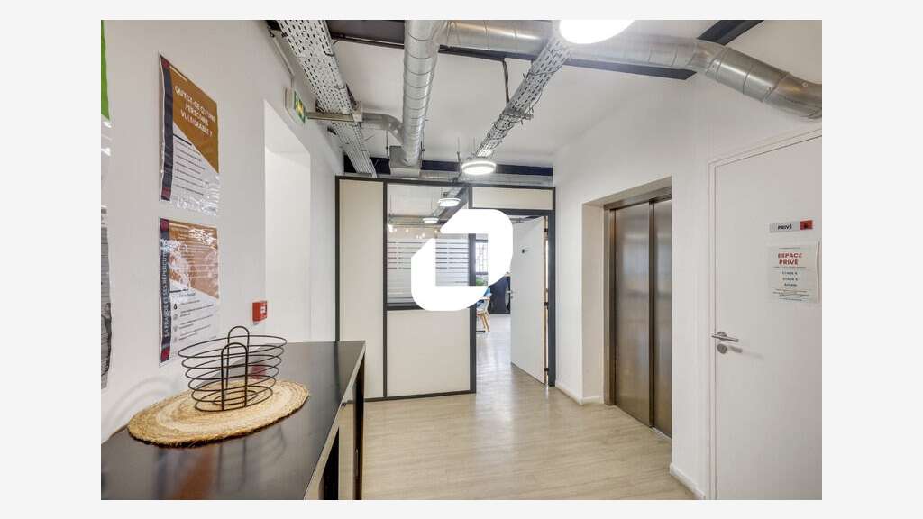 A louer Bureaux 367m² Montrouge