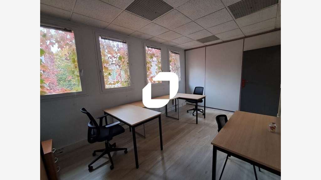 A louer Bureaux 230m² Montrouge