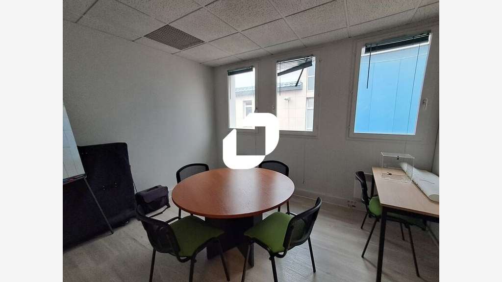 A louer Bureaux 230m² Montrouge