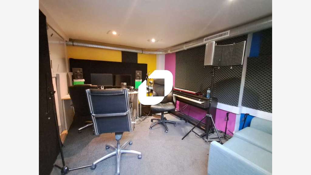 A louer Bureaux 354m² Montrouge