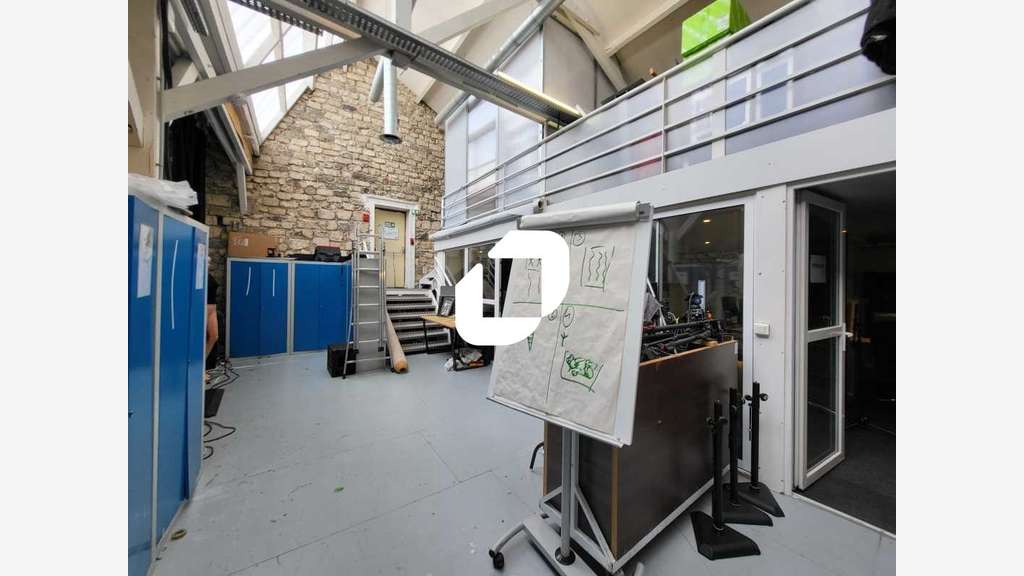A louer Bureaux 354m² Montrouge